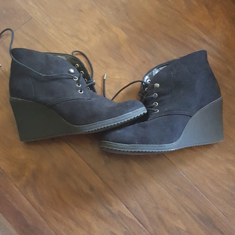 Black Wedge Shoes